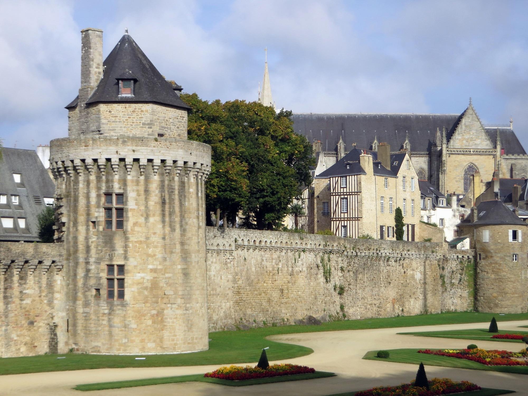 Appart Hôtel Le Liberté Vannes Centre-Ville Exterior foto